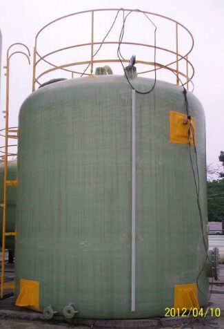 選購(gòu)優(yōu)質(zhì)玻璃鋼儲(chǔ)罐方法技巧及制作工藝要領(lǐng) 玻璃鋼儲(chǔ)罐